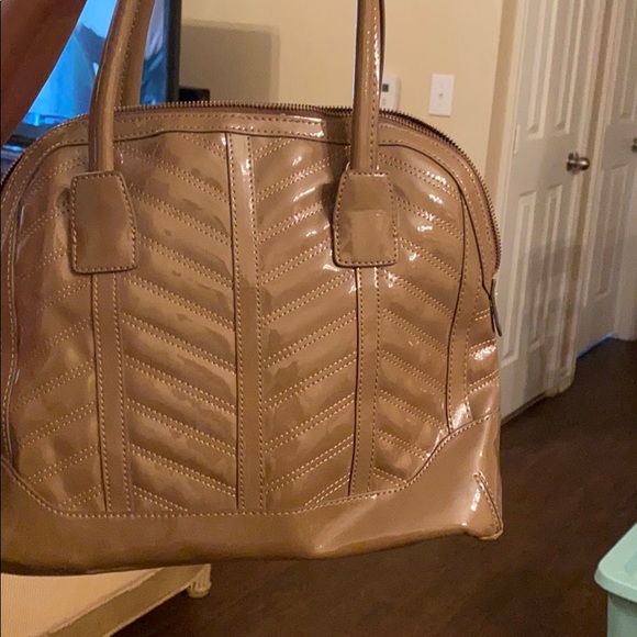 Handbag 👜 - Picture 2 of 2